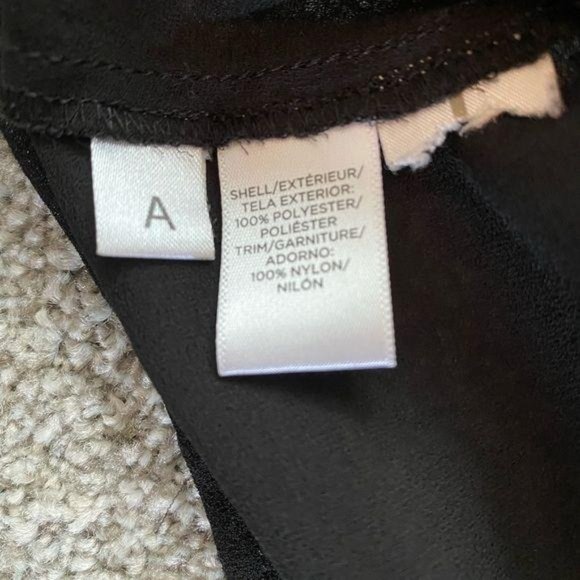 LOFT Black Long Sleeve Lace Yoke Long Sleeve Popover Blouse - Picture 8 of 9